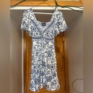 Angie Mini Dress Blue and White Floral Size Small EUC